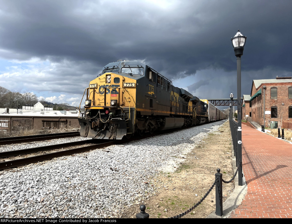CSX 775